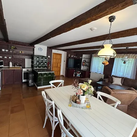 Holiday home Luxusni Kokorinsko